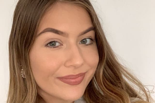 Demi-Louise A. image