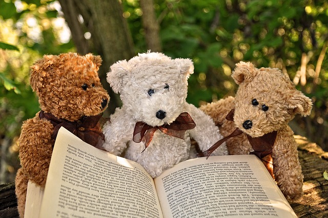 national storytelling week: teddy bears reading book